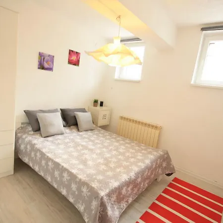 Marijin Dvor Deluxe *