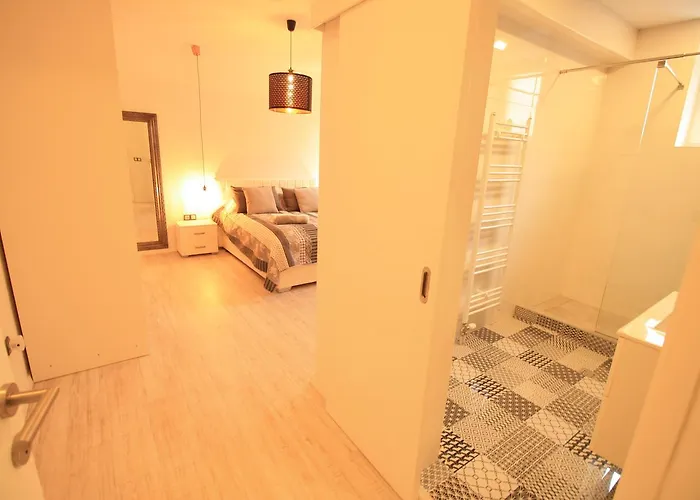 Marijin Dvor Deluxe *